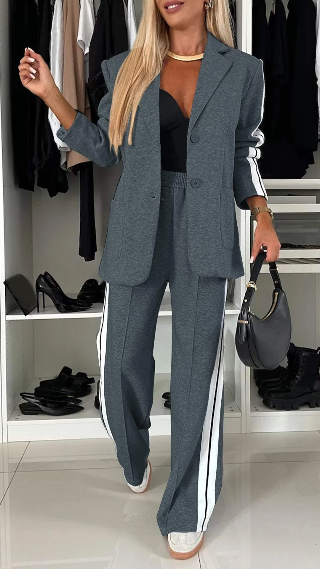 Tenue de bureau élégante et décontractée pour Alice