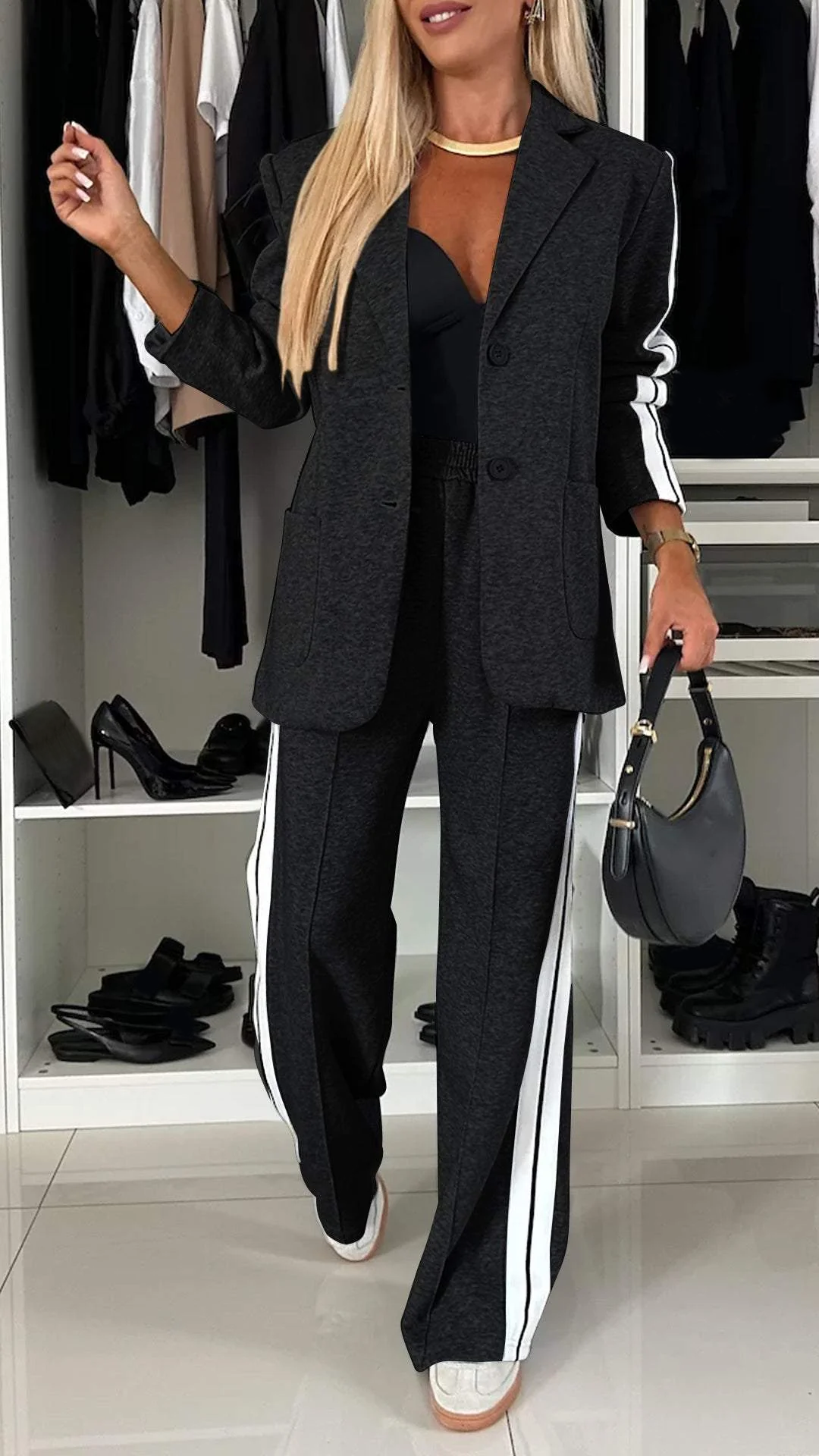 Tenue de bureau élégante et décontractée pour Alice
